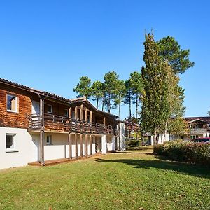 Appartement à 3 Chambres à Coucher